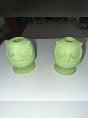 FENTON VINTAGE PALE GREEN URANIUM GLASS OWLS PAIR EUC FAIRY LAMPS RARE HTF
